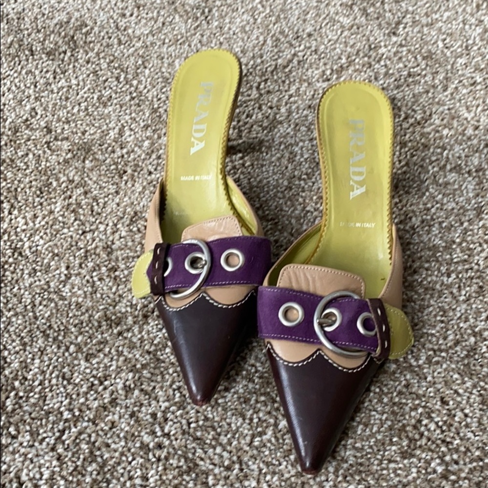 Adorable Prada kitten heeled mules